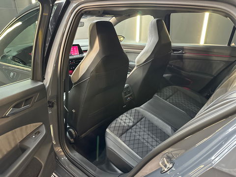 Volkswagen Golf 1.5 eTSI R-Line Pano|Key|Sfeer|CarPlay|ACC
