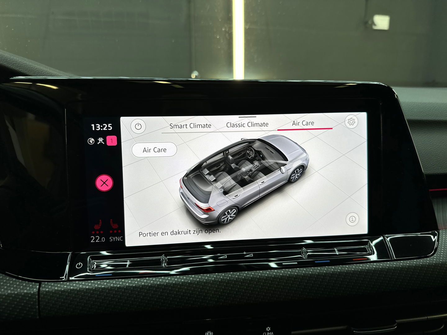 Volkswagen Golf 1.5 eTSI R-Line Pano|Key|Sfeer|CarPlay|ACC