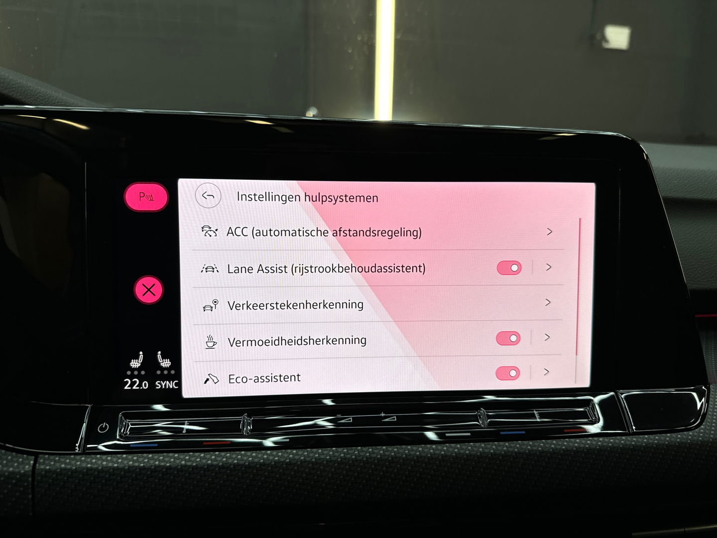 Volkswagen Golf 1.5 eTSI R-Line Pano|Key|Sfeer|CarPlay|ACC