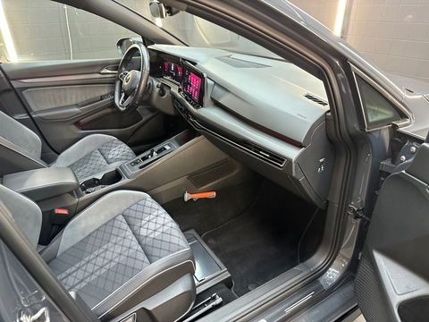 Volkswagen Golf 1.5 eTSI R-Line Pano|Key|Sfeer|CarPlay|ACC