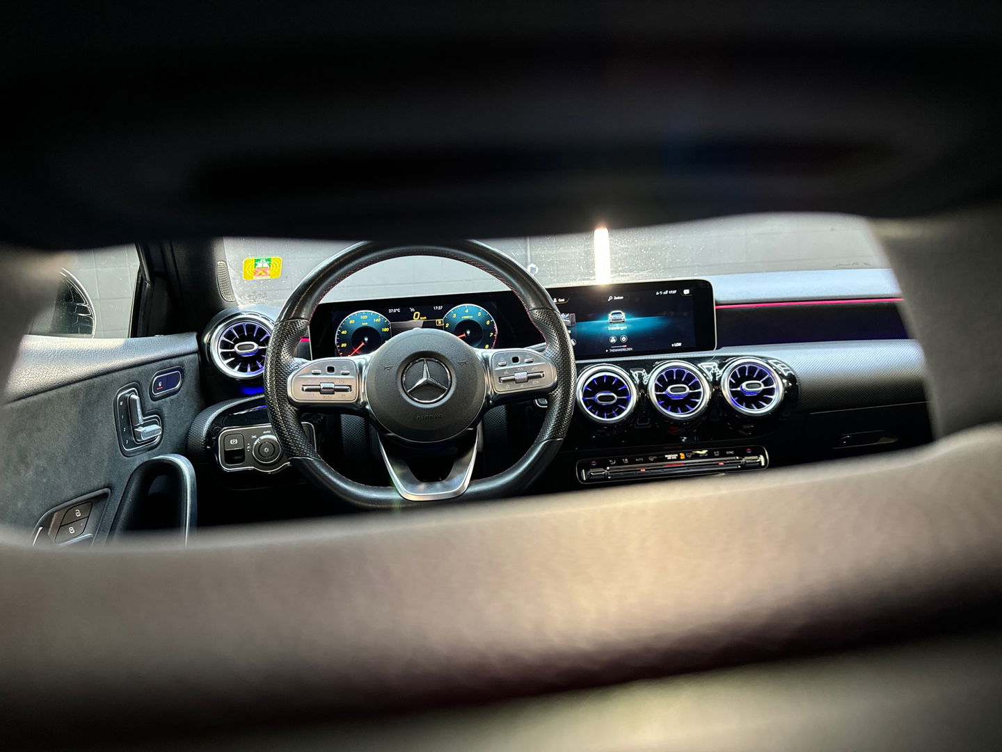 Mercedes-Benz A-Klasse 200 AMG Pano|Memory|Sfeer|Night Pakket