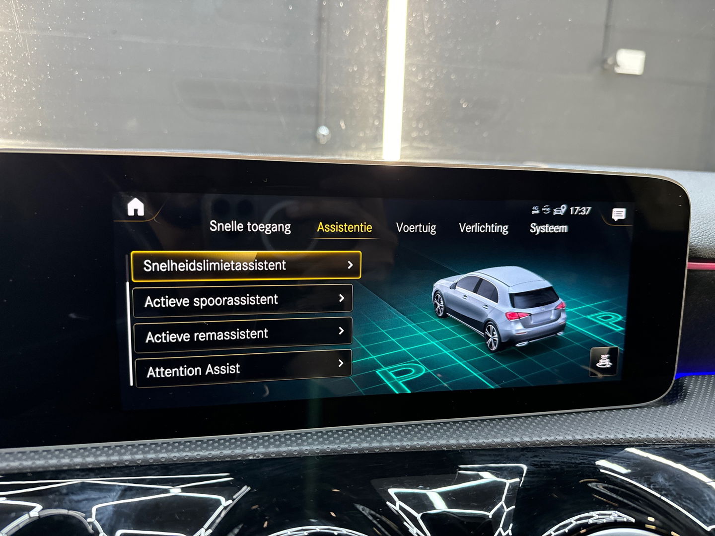 Mercedes-Benz A-Klasse 200 AMG Pano|Memory|Sfeer|Night Pakket