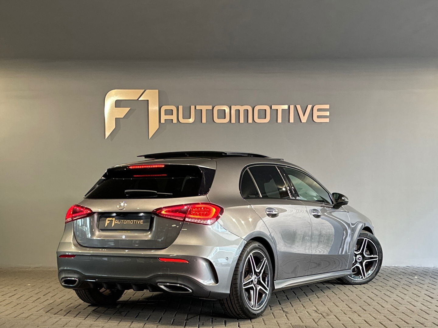 Mercedes-Benz A-Klasse 200 AMG Pano|Memory|Sfeer|Night Pakket