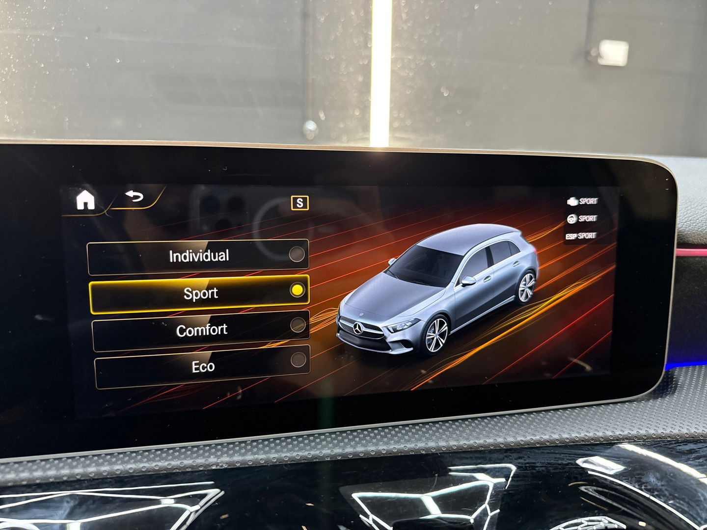 Mercedes-Benz A-Klasse 200 AMG Pano|Memory|Sfeer|Night Pakket