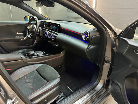 Mercedes-Benz A-Klasse 200 AMG Pano|Memory|Sfeer|Night Pakket