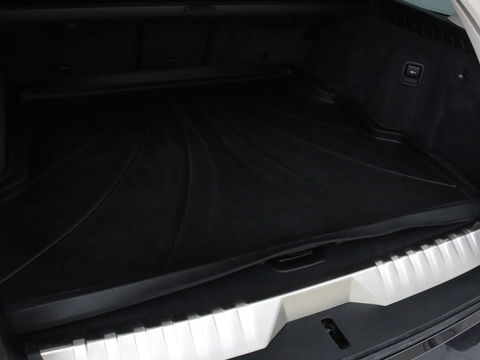 BMW 5 Serie 530e High Executive | Leder | Stoel & stuurverwarming | Adaptive cruise | Carplay | Sfeerverlichting | Camera | Live Cockpit | Navigatie | Full LED