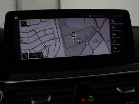 BMW 5 Serie 530e High Executive | Leder | Stoel & stuurverwarming | Adaptive cruise | Carplay | Sfeerverlichting | Camera | Live Cockpit | Navigatie | Full LED