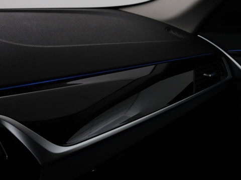 BMW 5 Serie 530e High Executive | Leder | Stoel & stuurverwarming | Adaptive cruise | Carplay | Sfeerverlichting | Camera | Live Cockpit | Navigatie | Full LED