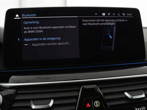 BMW 5 Serie 530e High Executive | Leder | Stoel & stuurverwarming | Adaptive cruise | Carplay | Sfeerverlichting | Camera | Live Cockpit | Navigatie | Full LED