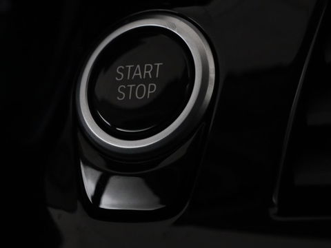 BMW 5 Serie 530e High Executive | Leder | Stoel & stuurverwarming | Adaptive cruise | Carplay | Sfeerverlichting | Camera | Live Cockpit | Navigatie | Full LED