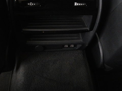 BMW 5 Serie 530e High Executive | Leder | Stoel & stuurverwarming | Adaptive cruise | Carplay | Sfeerverlichting | Camera | Live Cockpit | Navigatie | Full LED