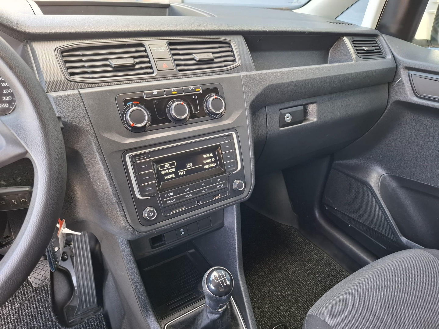 Volkswagen Caddy 1.4 TGI L1H1 EcoFuel Trendline AIRCO / CRUISE CONTROLE / TREKHAAK / EURO 6 / BENZINE / AARDGAS