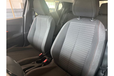 Peugeot 2008 1.2 PT ACTIVE PACK AIRCO CRUISE CARPLAY PDC.