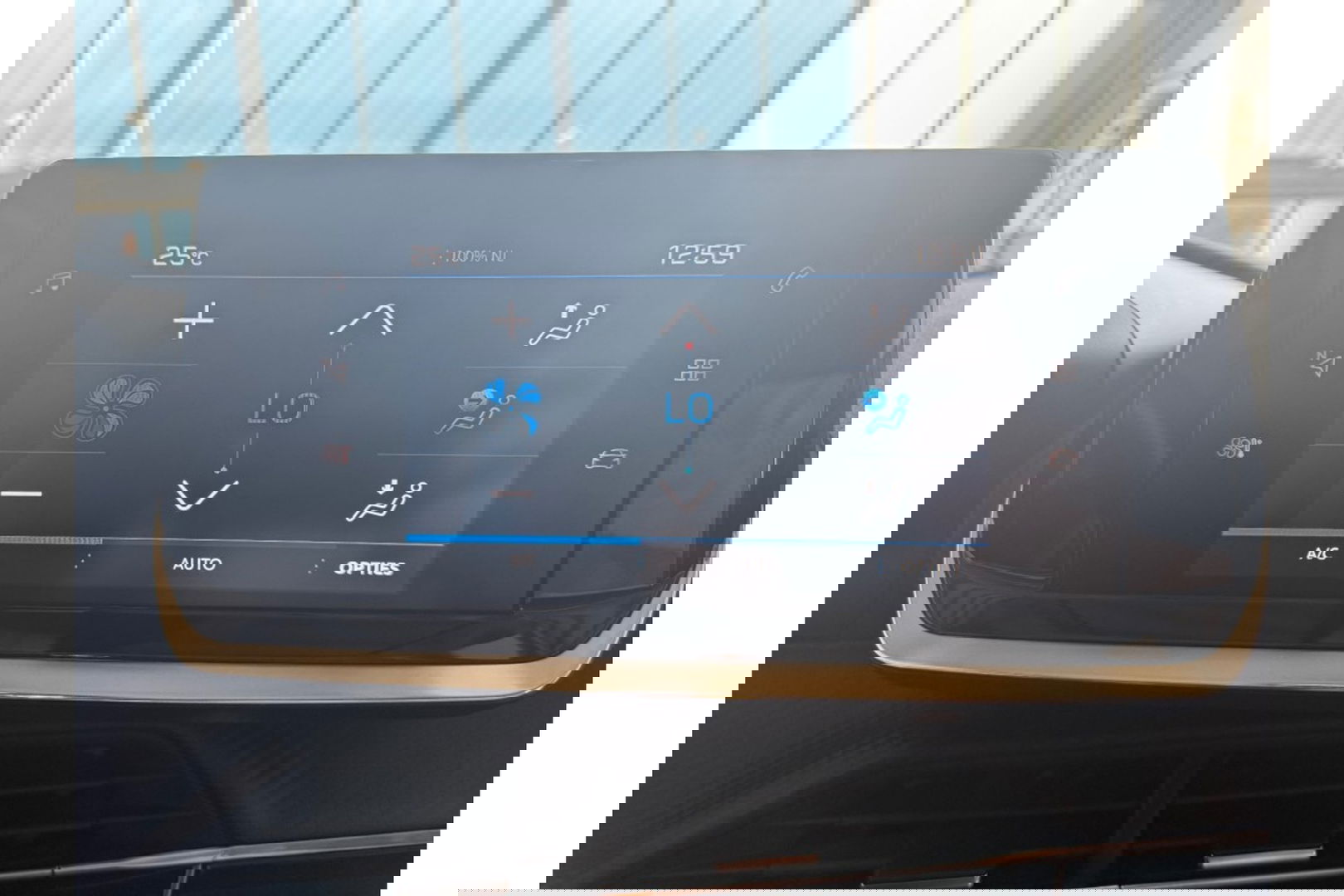 Peugeot 2008 1.2 PT ACTIVE PACK AIRCO CRUISE CARPLAY PDC.
