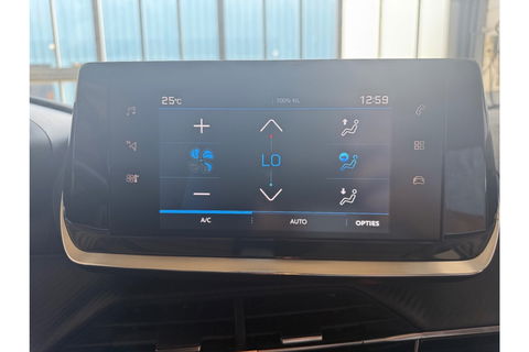 Peugeot 2008 1.2 PT ACTIVE PACK AIRCO CRUISE CARPLAY PDC.