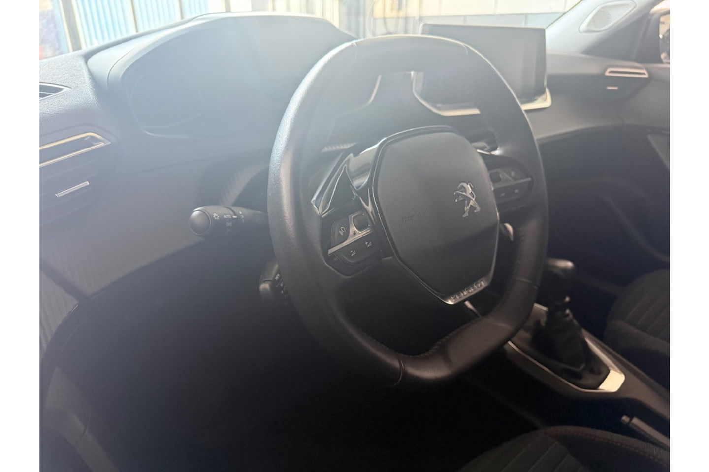 Peugeot 2008 1.2 PT ACTIVE PACK AIRCO CRUISE CARPLAY PDC.