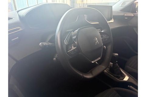 Peugeot 2008 1.2 PT ACTIVE PACK AIRCO CRUISE CARPLAY PDC.