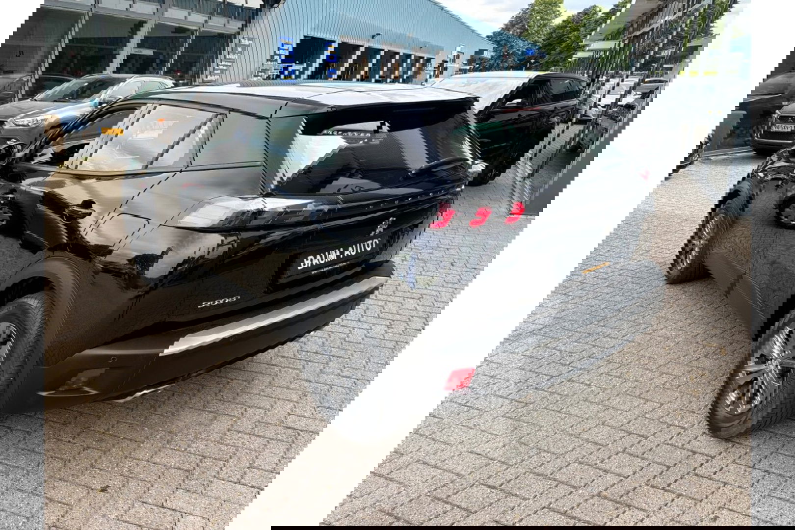 Peugeot 2008 1.2 PT ACTIVE PACK AIRCO CRUISE CARPLAY PDC.