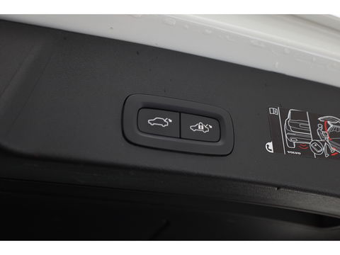 Volvo XC40 T5 Recharge Inscription expression | Trekhaak | Navi | 360 cam | Stoel- & Stuurverw. |
