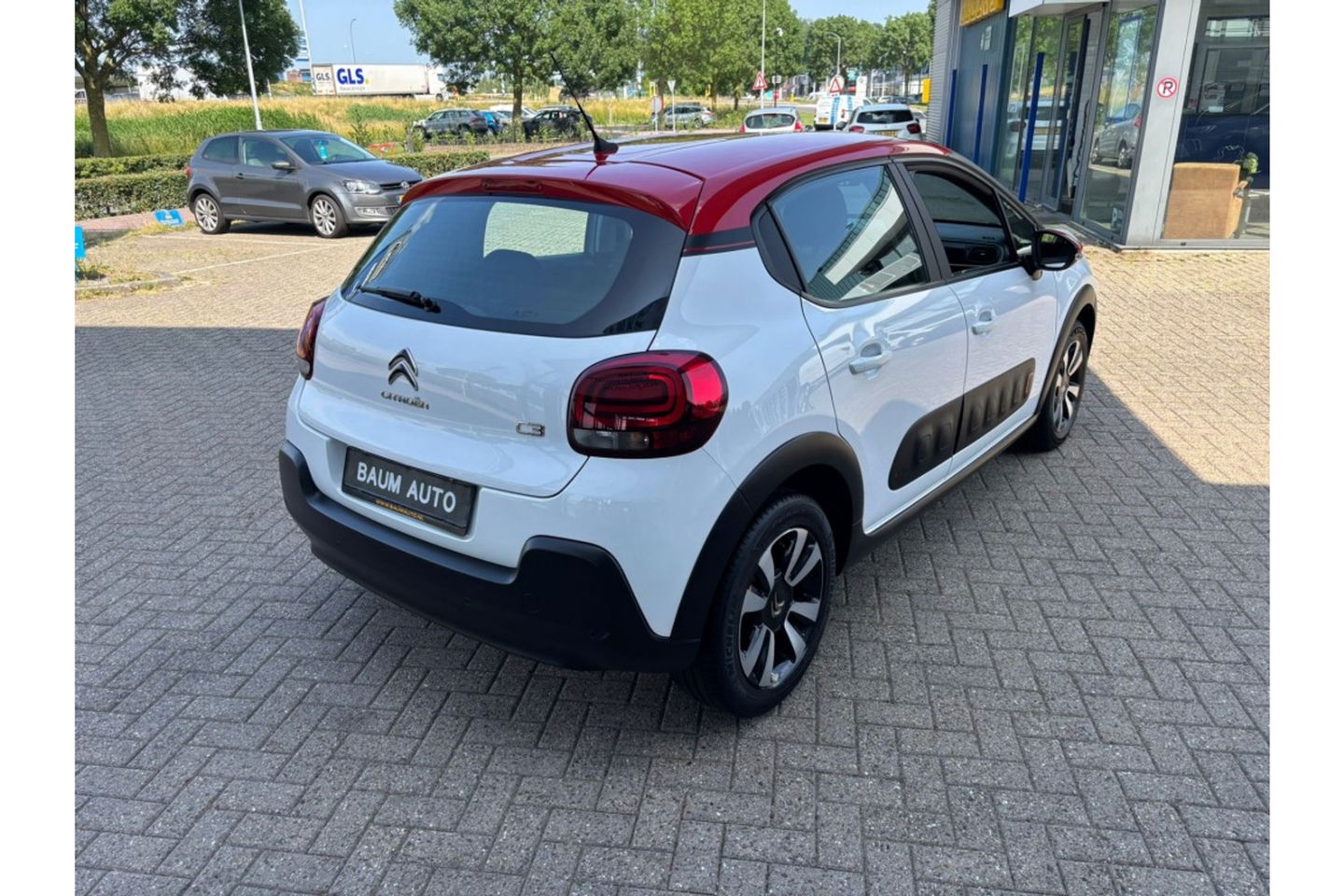 Citroën C3 1.2 PURETECH SHINE AIRCO CARPLAY CRUISE.NIEUWE DISTRIBUTIE.