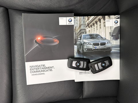 BMW 5 Serie 520d M Sport Edition Aut. *PANO | FULL-LEATHER | XENON | MEMORY-PACK | DIGI-COCKPIT | NAVI-FULLMAP | HIFI-SOUND | COMFORT-SEATS | ECC | PDC | CRUISE | 18''ALU*