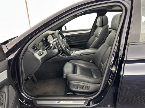 BMW 5 Serie 520d M Sport Edition Aut. *PANO | FULL-LEATHER | XENON | MEMORY-PACK | DIGI-COCKPIT | NAVI-FULLMAP | HIFI-SOUND | COMFORT-SEATS | ECC | PDC | CRUISE | 18''ALU*