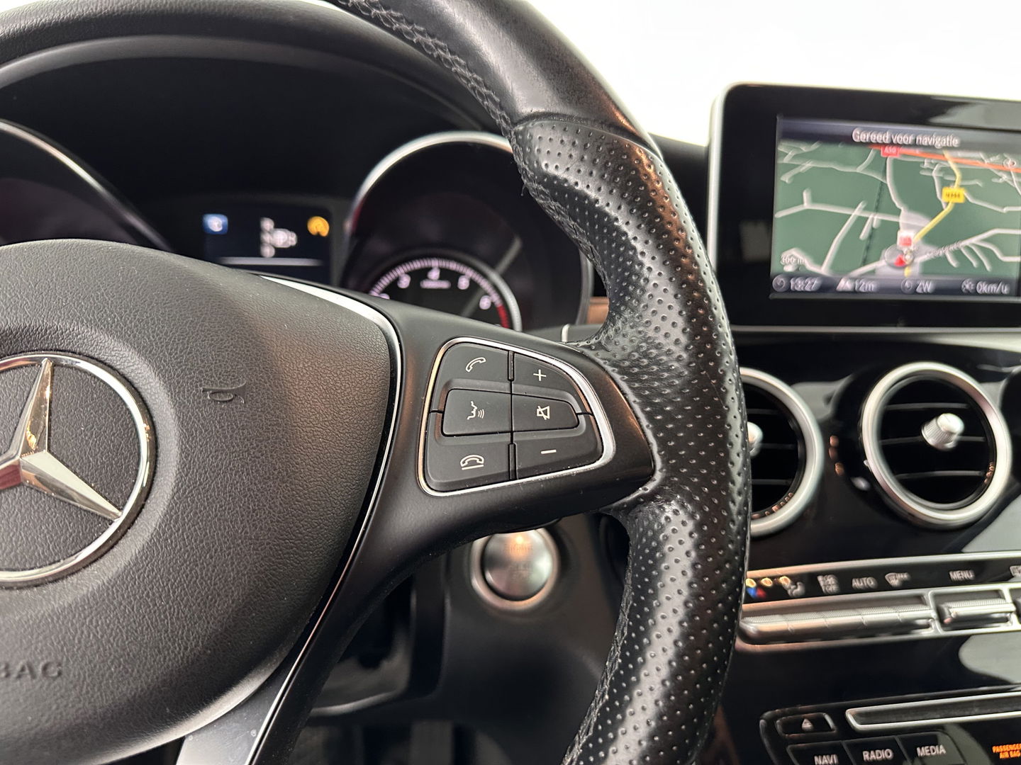Mercedes-Benz C-Klasse Estate 180 Ambition Aut. *1/2LATHER | FULL-LED | NAVI-FULLMAP | SPORT-SEATS | CAMERA | 17''ALU | ECC | PDC | CRUISE*