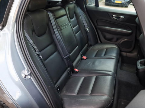 Volvo V60 2.0 T5 Momentum 250PK | Trekhaak