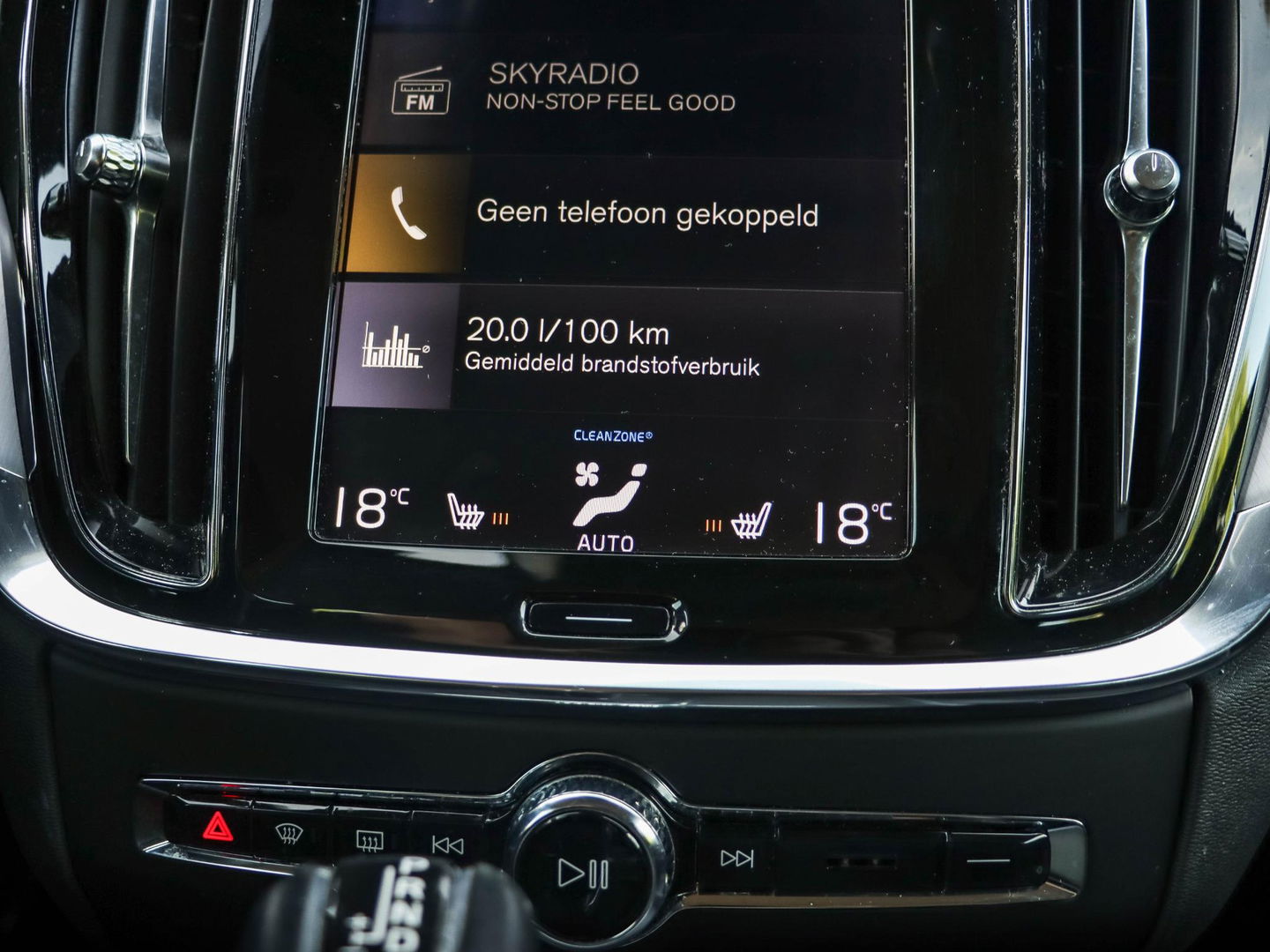 Volvo V60 2.0 T5 Momentum 250PK | Trekhaak