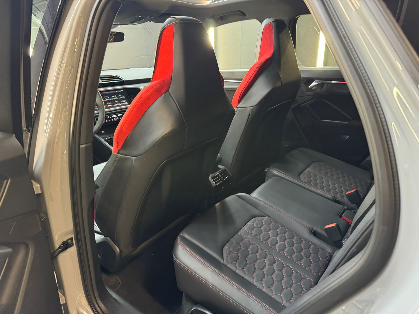 Audi RSQ3 Sportback 2.5 TFSI Quattro Pano|Keyle|Trekhaak|VOL