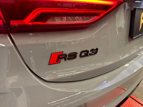Audi RSQ3 Sportback 2.5 TFSI Quattro Pano|Keyle|Trekhaak|VOL