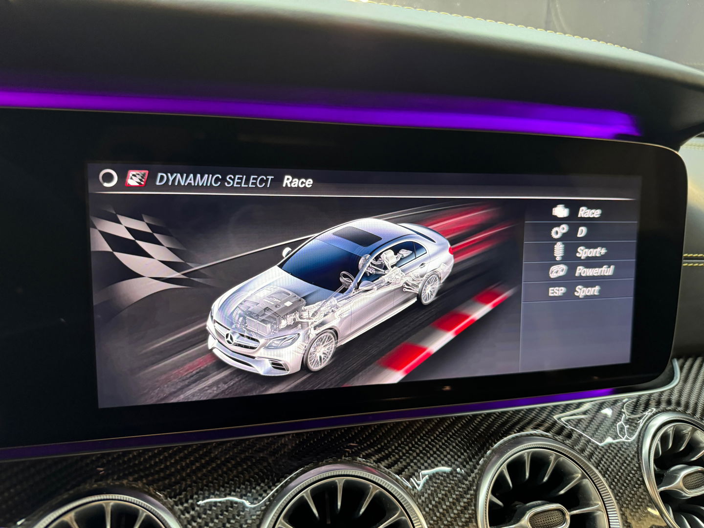 Mercedes-Benz E-Klasse AMG 63 S 4M+ Edition 1 Pano|Ceramic