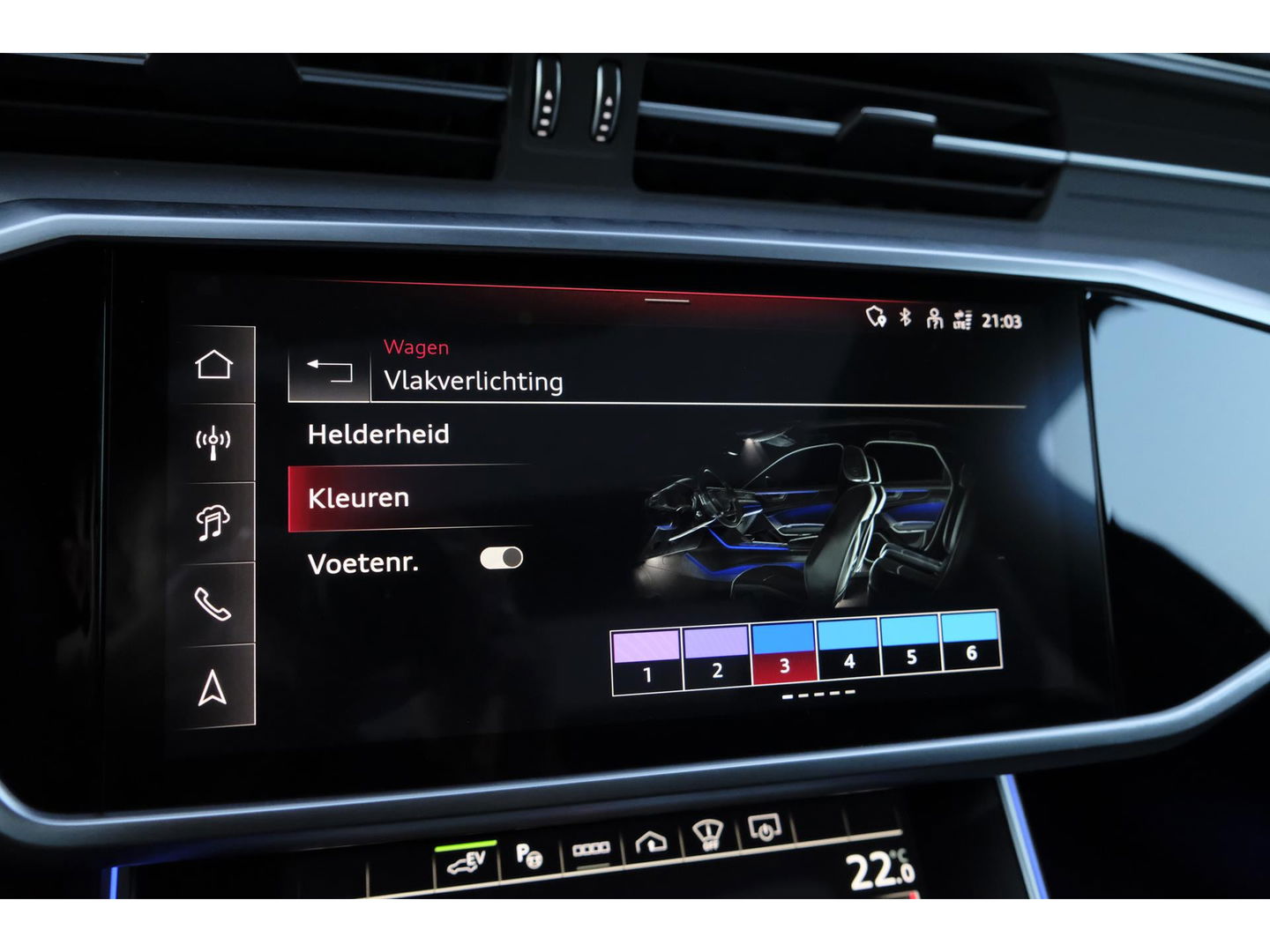 Audi A6 Avant 50 TFSIe 300pk Quattro S-line Facelift Panoramadak Bang&Olufsen *BTW* Trekhaak elec. Ascari blauw S6 diffusor Black pack