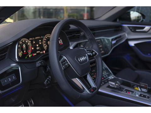 Audi A6 Avant 50 TFSIe 300pk Quattro S-line Facelift Panoramadak Bang&Olufsen *BTW* Trekhaak elec. Ascari blauw S6 diffusor Black pack