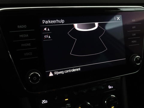 Škoda Superb 1.4 TSI iV Business Edition | Stoelverwarming | Carplay | Carplay | Virtual Cockpit | Navigatie | Parkeerhulp | Full LED | PHEV