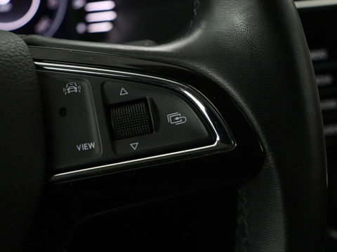 Škoda Superb 1.4 TSI iV Business Edition | Stoelverwarming | Carplay | Carplay | Virtual Cockpit | Navigatie | Parkeerhulp | Full LED | PHEV