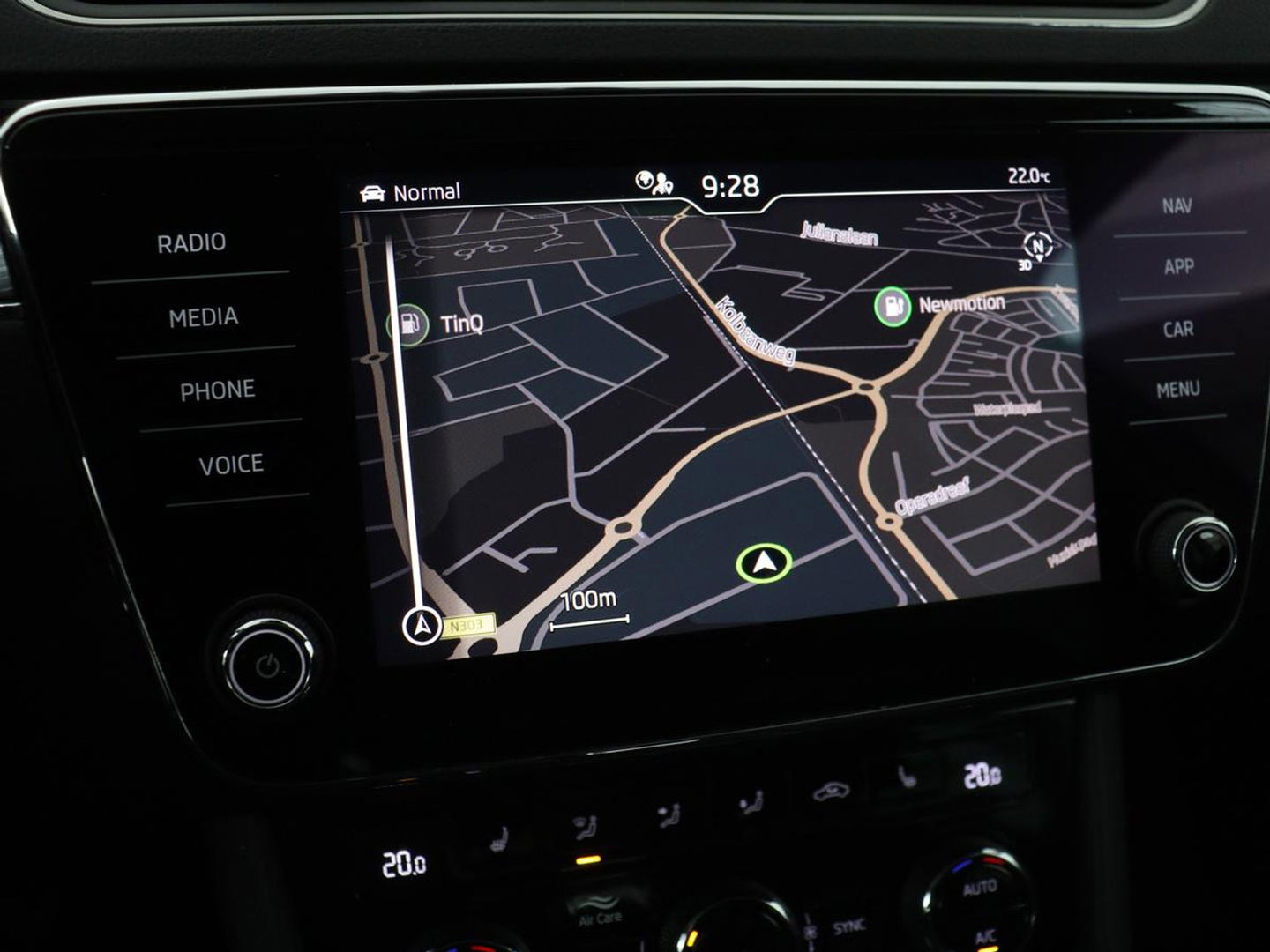 Škoda Superb 1.4 TSI iV Business Edition | Stoelverwarming | Carplay | Carplay | Virtual Cockpit | Navigatie | Parkeerhulp | Full LED | PHEV
