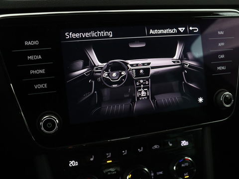 Škoda Superb 1.4 TSI iV Business Edition | Stoelverwarming | Carplay | Carplay | Virtual Cockpit | Navigatie | Parkeerhulp | Full LED | PHEV