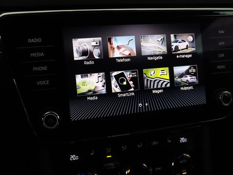 Škoda Superb 1.4 TSI iV Business Edition | Stoelverwarming | Carplay | Carplay | Virtual Cockpit | Navigatie | Parkeerhulp | Full LED | PHEV
