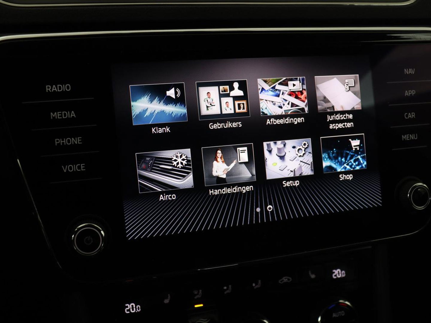 Škoda Superb 1.4 TSI iV Business Edition | Stoelverwarming | Carplay | Carplay | Virtual Cockpit | Navigatie | Parkeerhulp | Full LED | PHEV