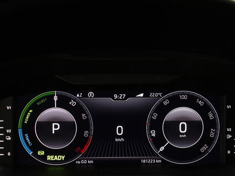 Škoda Superb 1.4 TSI iV Business Edition | Stoelverwarming | Carplay | Carplay | Virtual Cockpit | Navigatie | Parkeerhulp | Full LED | PHEV