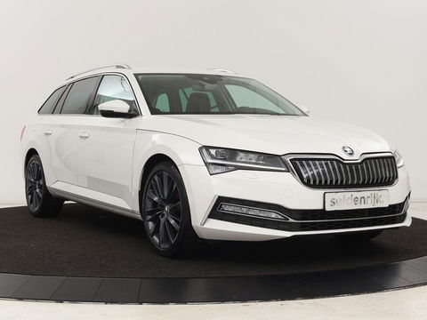 Škoda Superb 1.4 TSI iV Business Edition | Stoelverwarming | Carplay | Carplay | Virtual Cockpit | Navigatie | Parkeerhulp | Full LED | PHEV