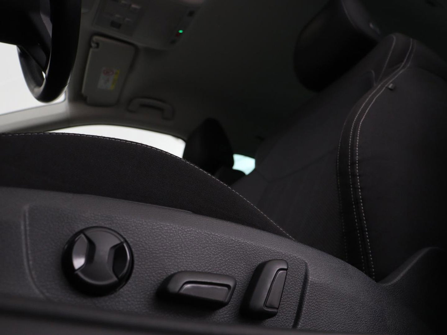 Škoda Superb 1.4 TSI iV Business Edition | Stoelverwarming | Carplay | Carplay | Virtual Cockpit | Navigatie | Parkeerhulp | Full LED | PHEV