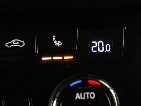 Škoda Superb 1.4 TSI iV Business Edition | Stoelverwarming | Carplay | Carplay | Virtual Cockpit | Navigatie | Parkeerhulp | Full LED | PHEV