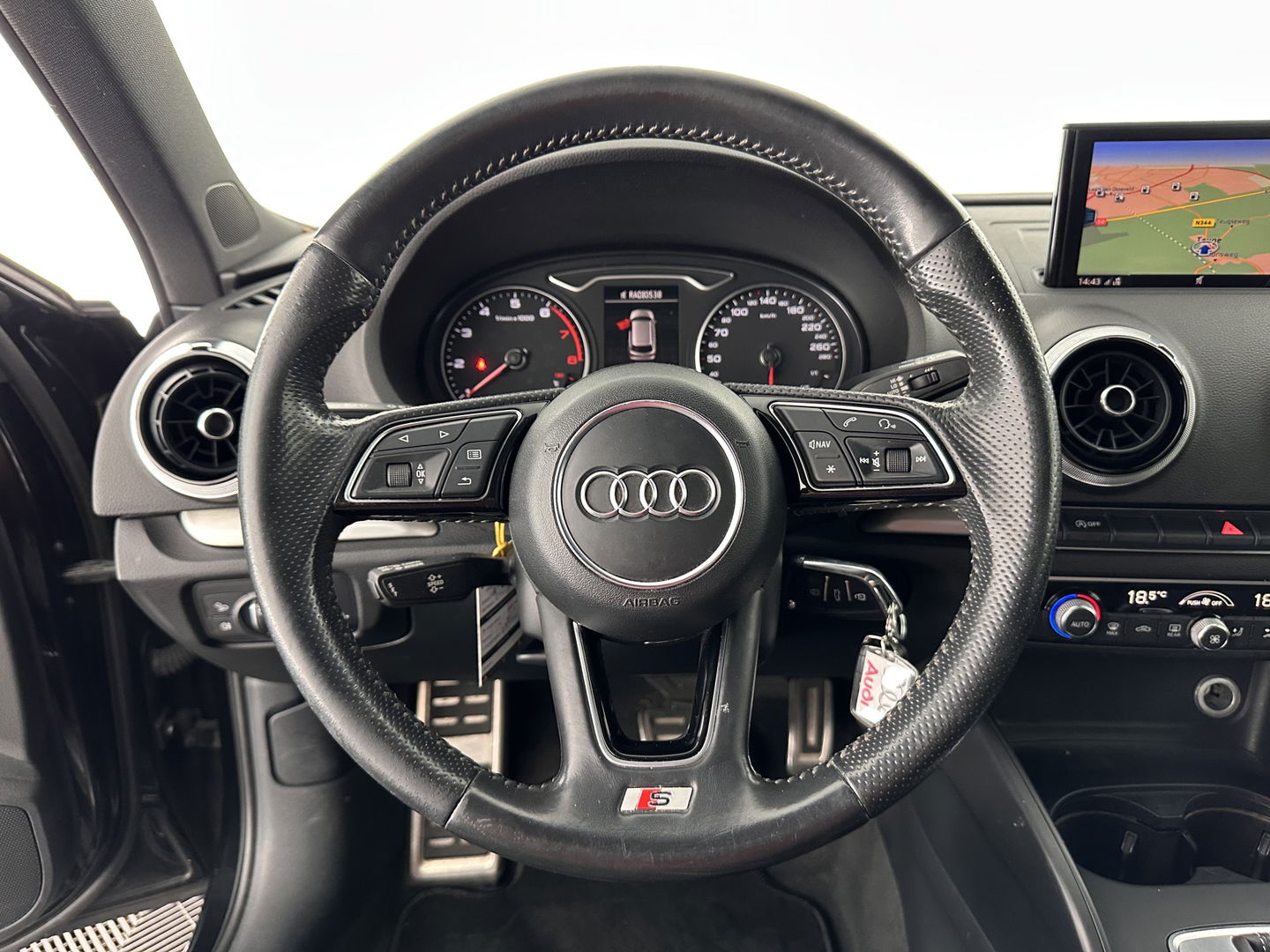 Audi A3 Sportback 1.5 TFSI CoD Sport S Line Edition Aut. *FULL-LED | 1/2LEATHER | NAVI-FULLMAP | SPORT-SEATS | AUDI-SOUND | ECC | PDC | CRUISE | 18''ALU*