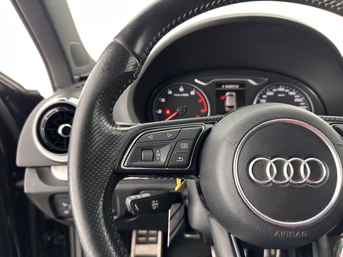 Audi A3 Sportback 1.5 TFSI CoD Sport S Line Edition Aut. *FULL-LED | 1/2LEATHER | NAVI-FULLMAP | SPORT-SEATS | AUDI-SOUND | ECC | PDC | CRUISE | 18''ALU*