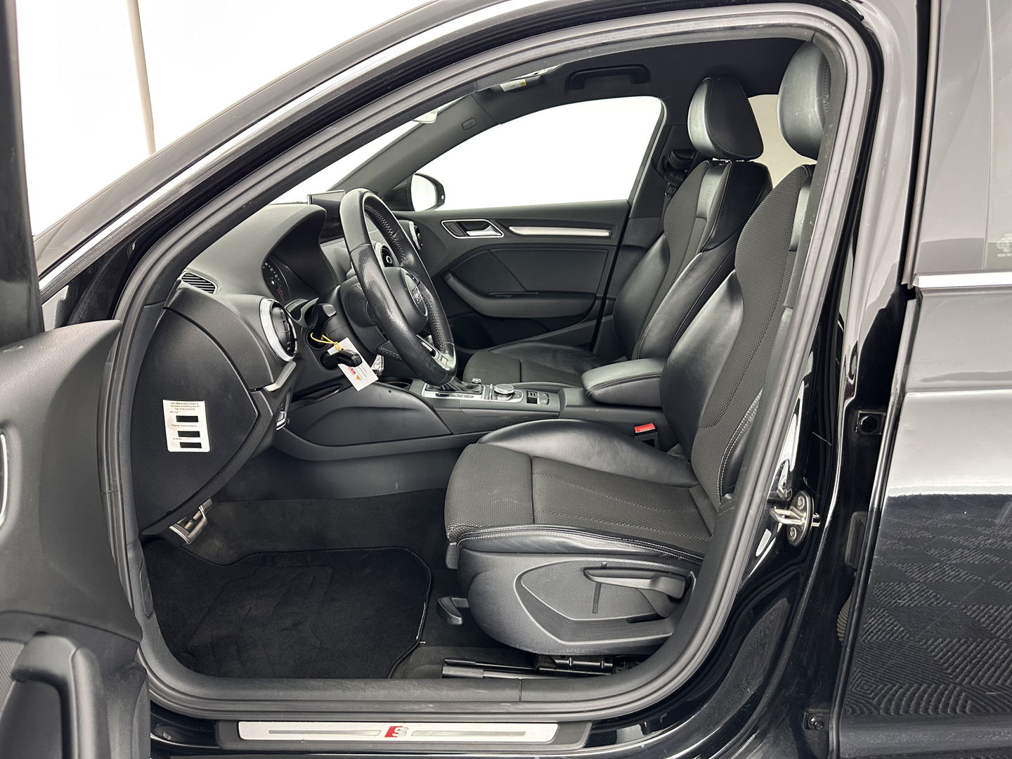 Audi A3 Sportback 1.5 TFSI CoD Sport S Line Edition Aut. *FULL-LED | 1/2LEATHER | NAVI-FULLMAP | SPORT-SEATS | AUDI-SOUND | ECC | PDC | CRUISE | 18''ALU*