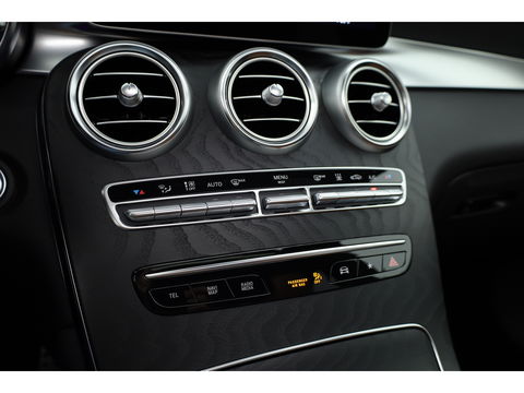 Mercedes-Benz GLC Coupé 300e 4MATIC AMG-Line | Pano | 360cam | Memory seats | Elek. Trekhaak | 20'' | Apple CarPlay