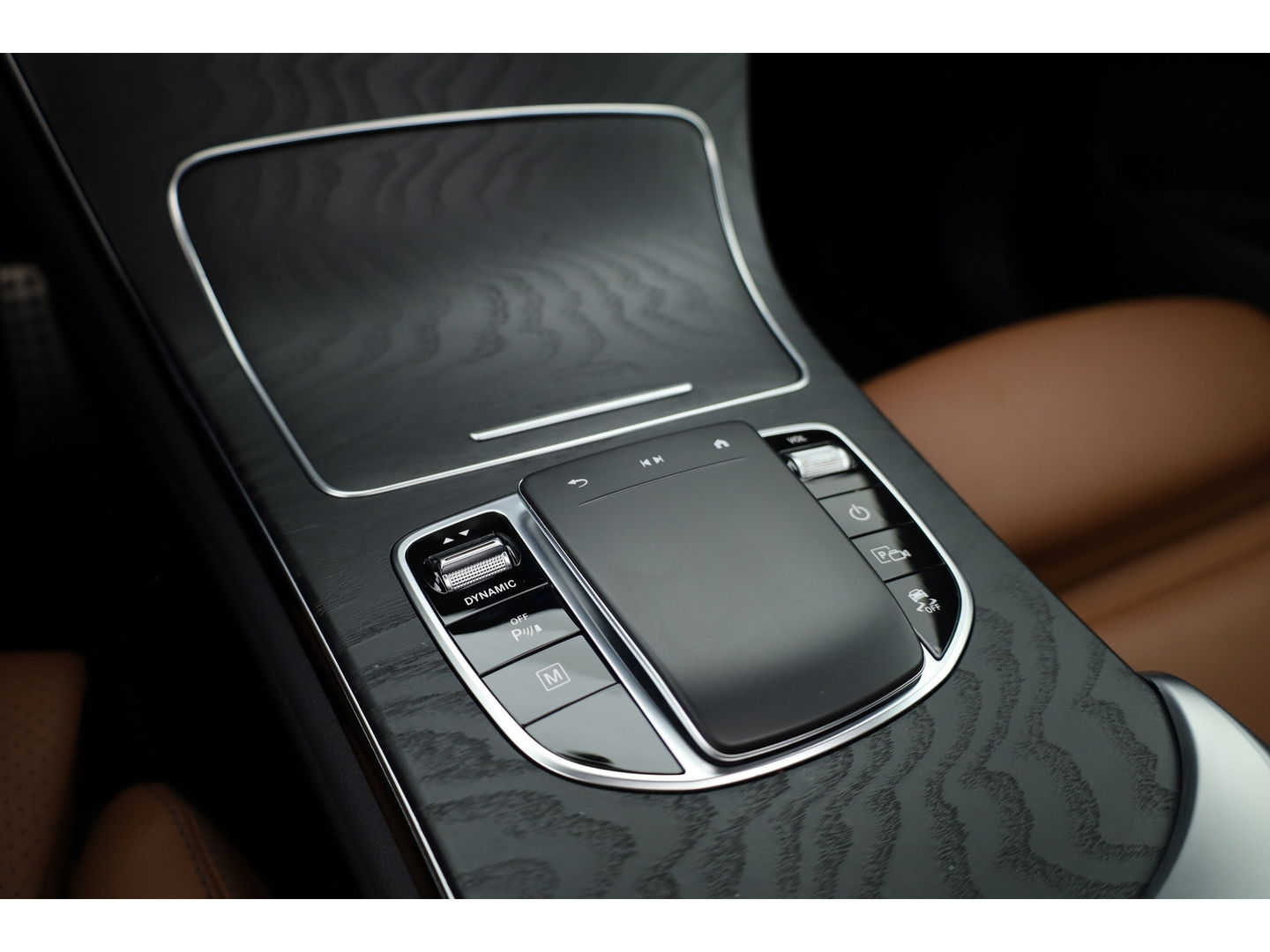 Mercedes-Benz GLC Coupé 300e 4MATIC AMG-Line | Pano | 360cam | Memory seats | Elek. Trekhaak | 20'' | Apple CarPlay