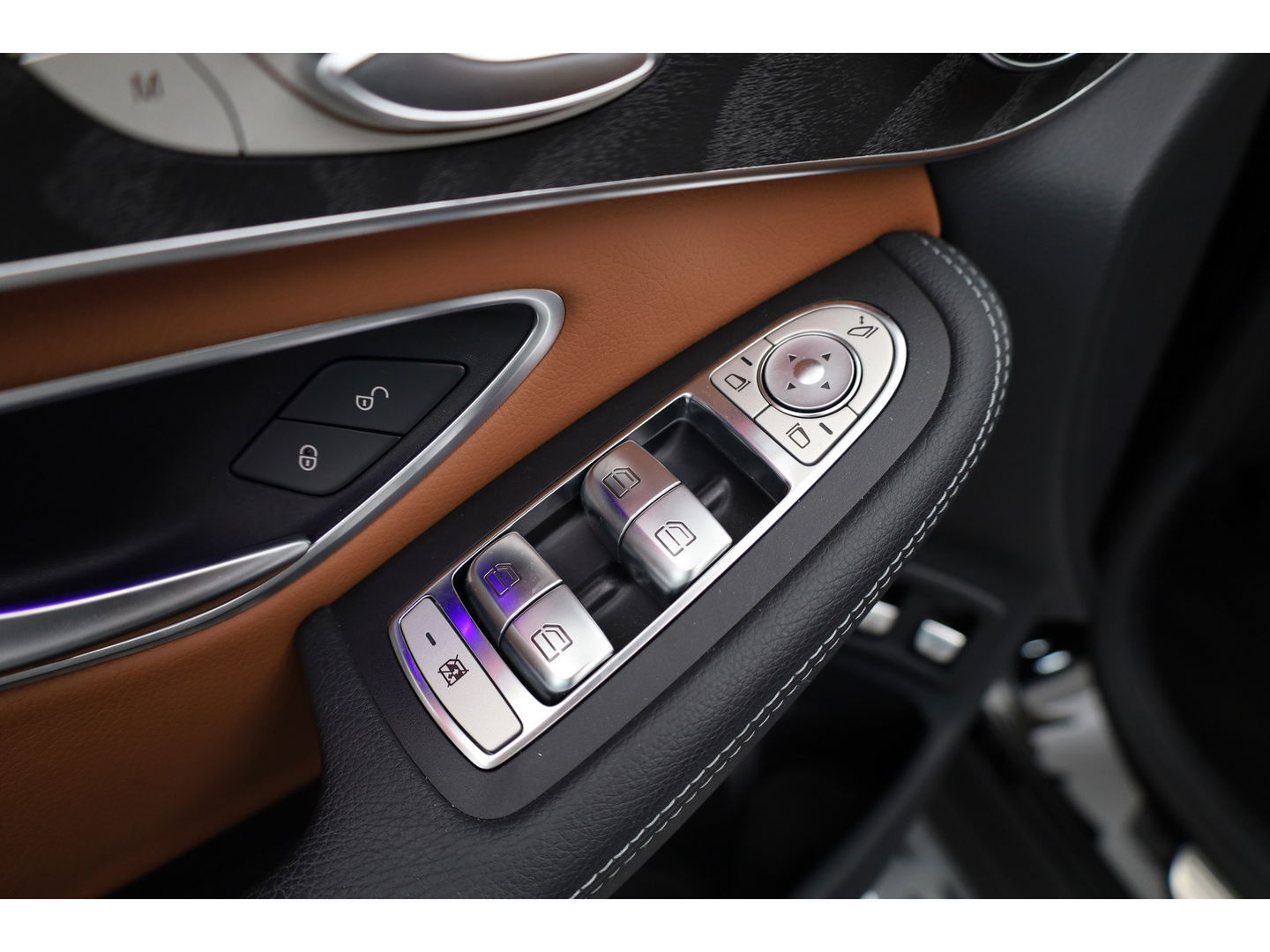 Mercedes-Benz GLC Coupé 300e 4MATIC AMG-Line | Pano | 360cam | Memory seats | Elek. Trekhaak | 20'' | Apple CarPlay